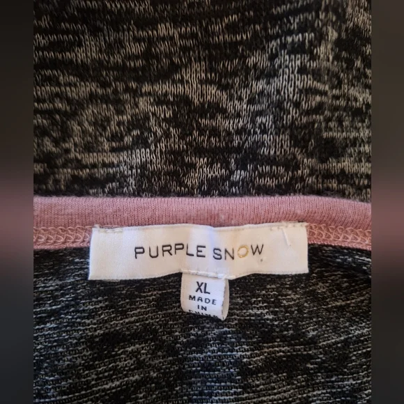 PURPLE SNOW women's black & gray t-shirt. Size XL - Picture 5 of 6
